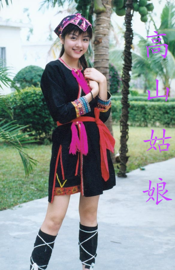 翻唱 高山姑娘演唱:妩媚柔情 原唱:刘君儿 分类:翻唱 语种:粤语 曲风