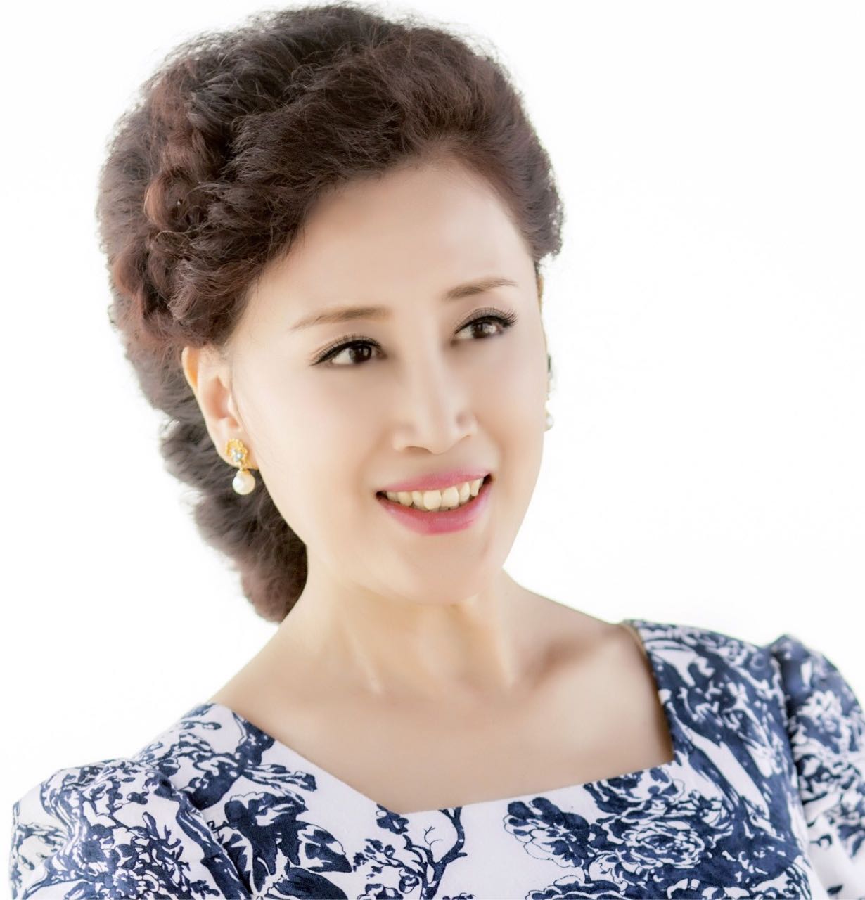 女高音歌唱家冯欣