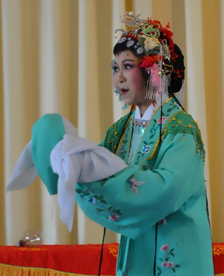 00下载设置:允许下载曲风:戏曲/曲艺语种:华语分类:翻唱原唱:金彩凤